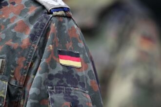 Leichter Anstieg bei Ostdeutschen in Spitzenpositionen
