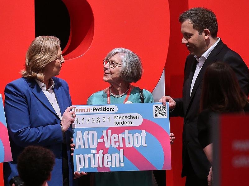Linke fordert SPD zu AfD-Verbotsverfahren auf