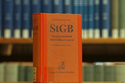 NRW-Justizminister verteidigt Jugendstrafrecht für Heranwachsende