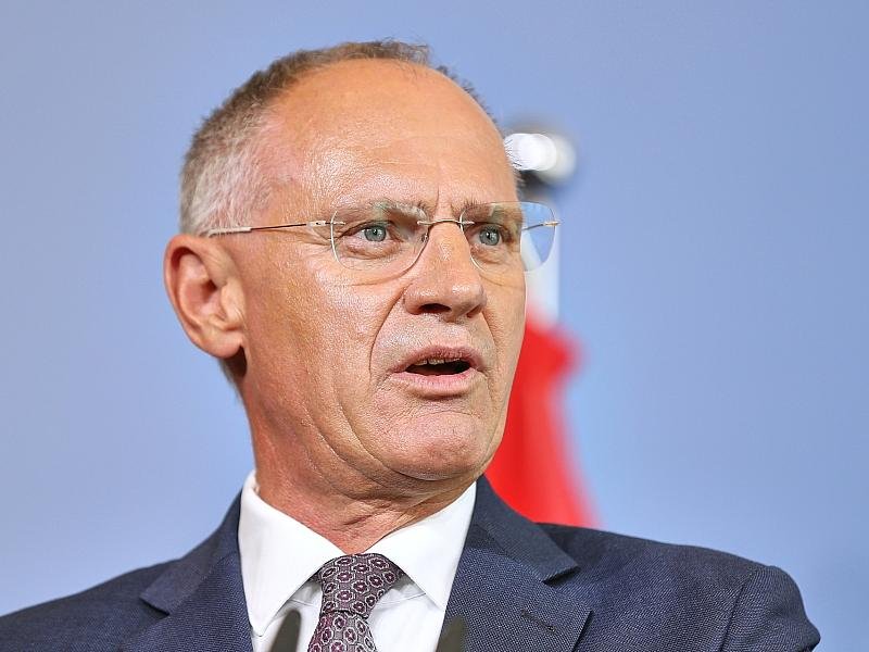 Österreich drängt auf Asylverfahren außerhalb der EU