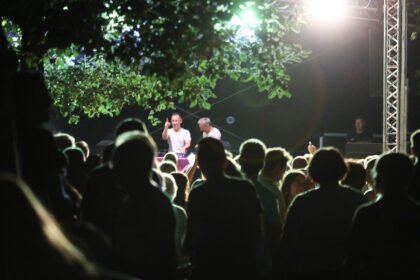 Bildergalerie | DJ Stefan Egger und DJ Ben begeistern beim Cosmic Open Air in Mering