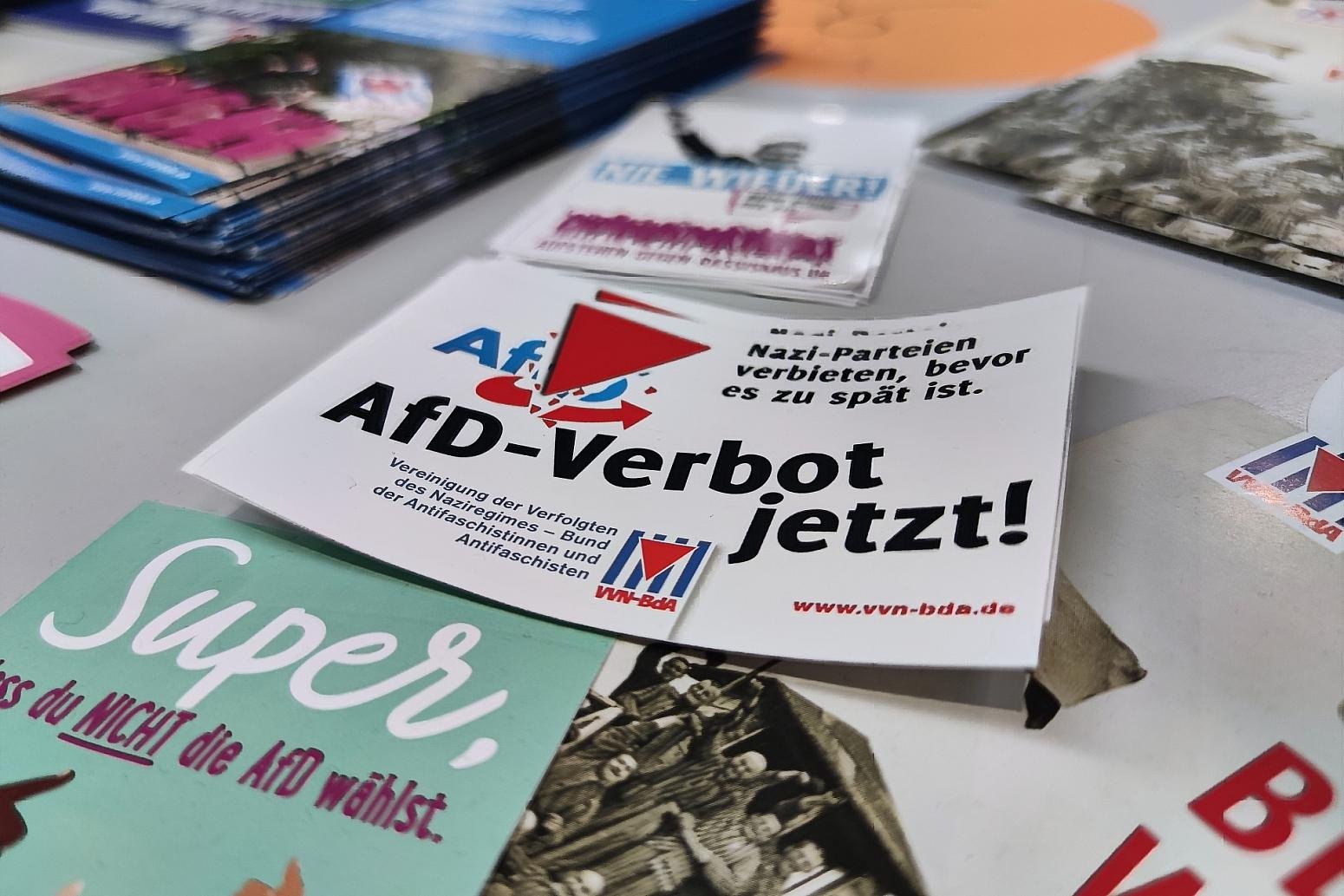 Rufe aus SPD nach Verbotsverfahren gegen AfD-Landesverbände