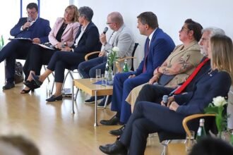 Sachsen-Anhalt: Spitzenkandidaten diskutieren über Bürokratieabbau