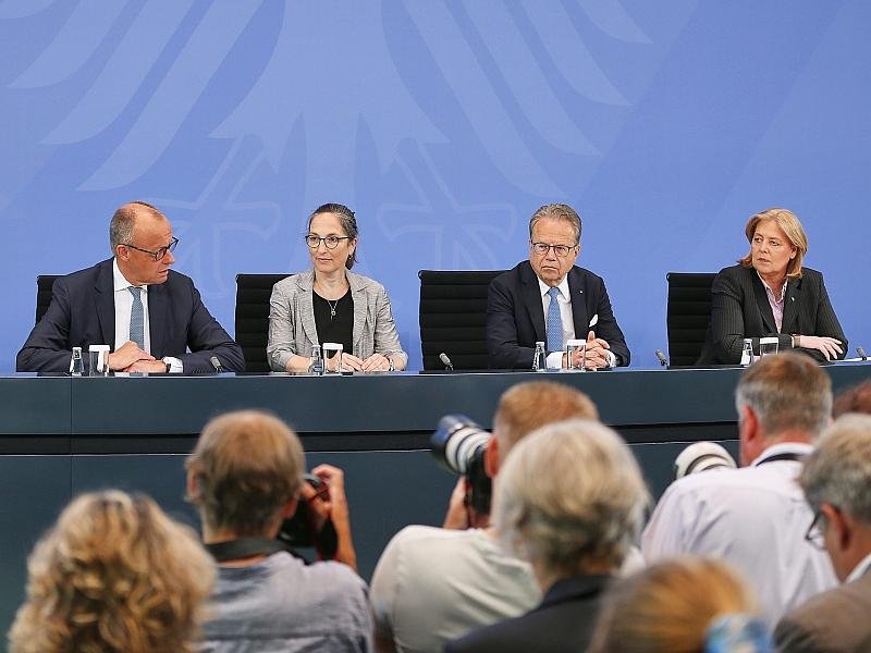 Schulze: Rentenreform nicht grundsätzlich infrage stellen