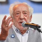Schulze verteidigt Auftritt mit Hallervorden