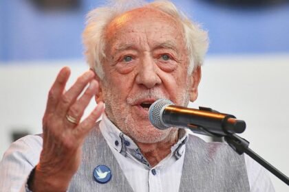 Schulze verteidigt Auftritt mit Hallervorden
