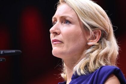 Schwerdtner hält an Enteignung von Wohnkonzernen fest