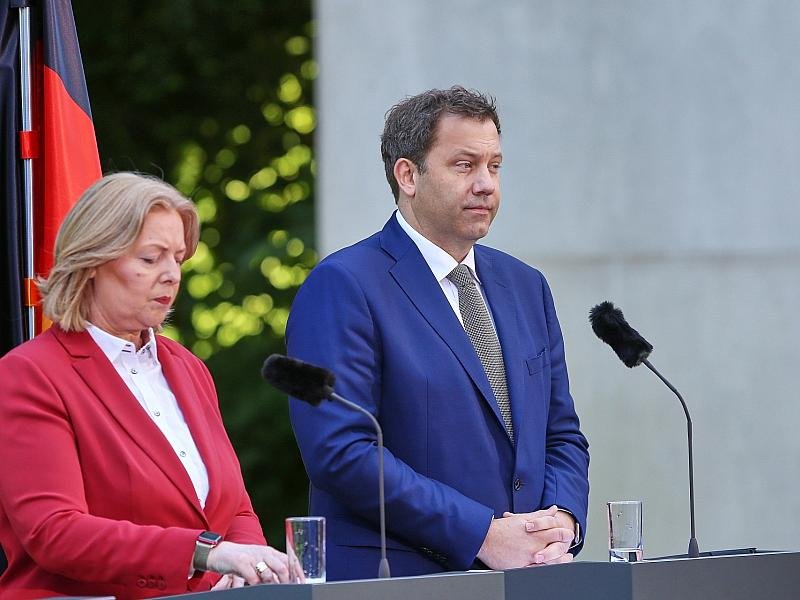 SPD-Bezirk fordert Mitgliedervotum über Parteiführung
