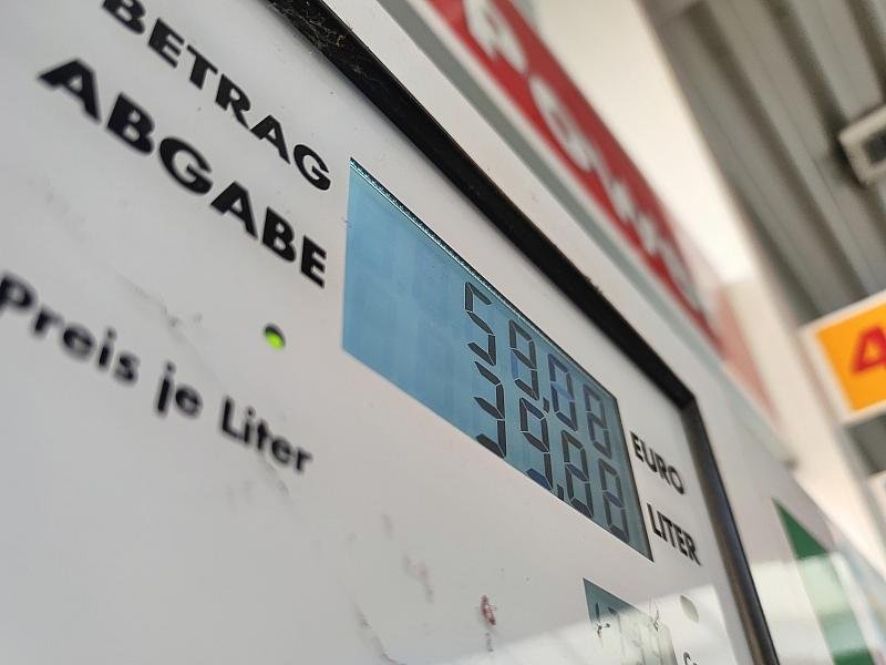Spritpreise im Wochenvergleich kaum verändert