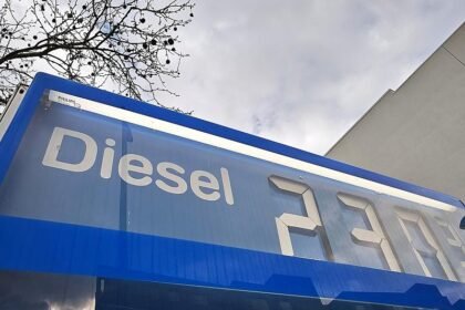 Spritpreise steigen im Wochenvergleich deutlich