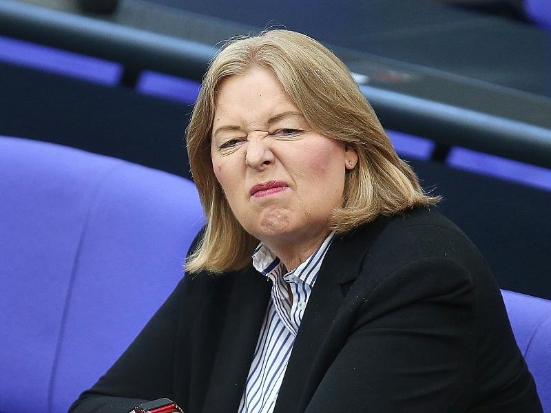 Union fordert von Bas konkrete Sozialreformen