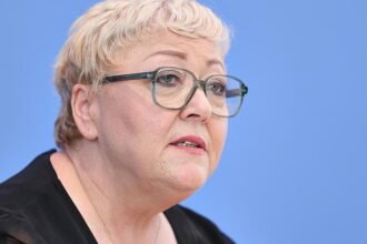 Zupke: 37.000 SED-Opfer beziehen noch Opferrente