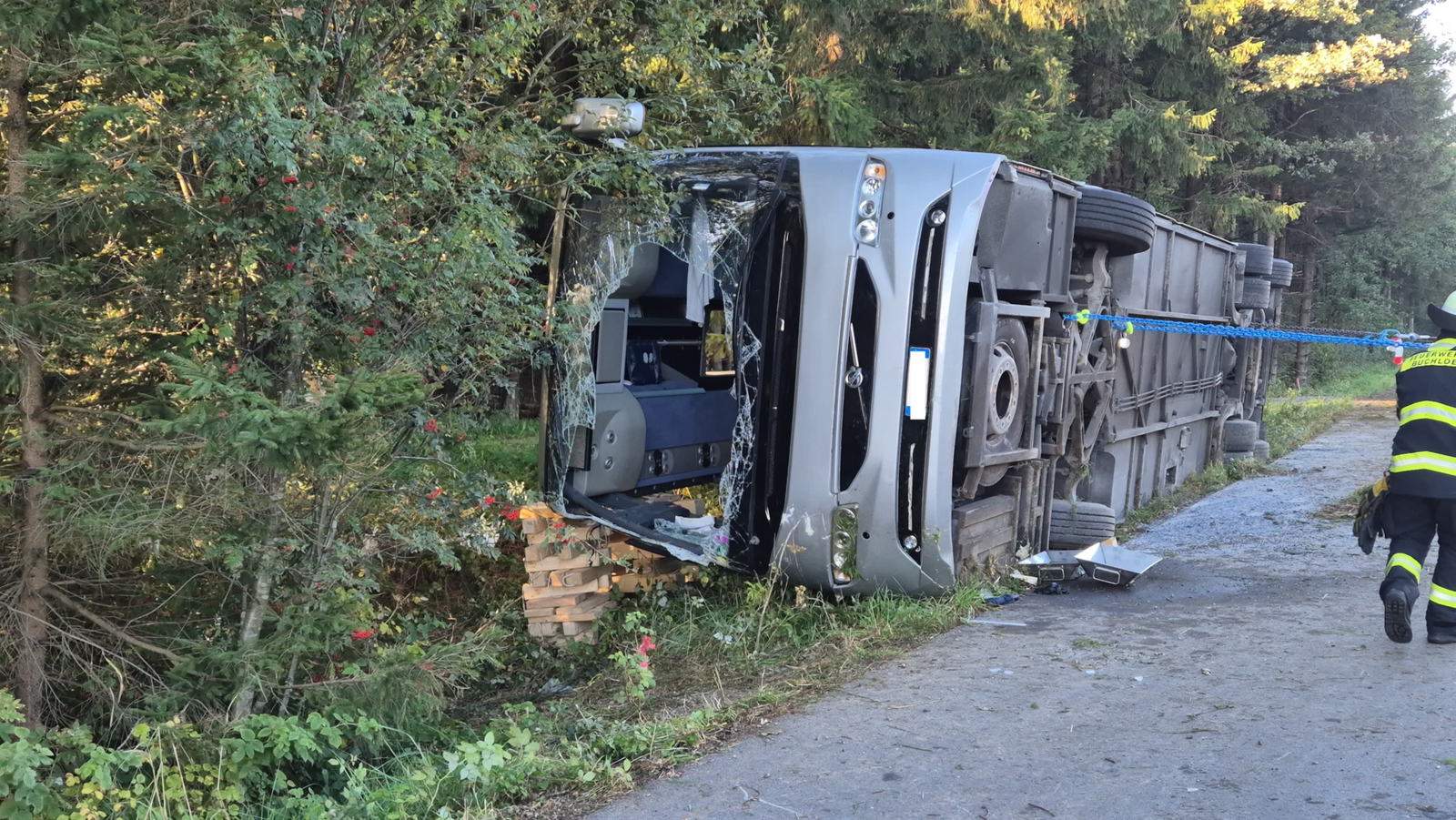 Zwei Tote bei schwerem Unfall auf der A96