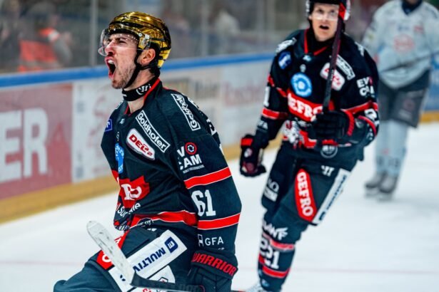 ECDC Memmingen feiert ersten DEL2-Heimsieg
