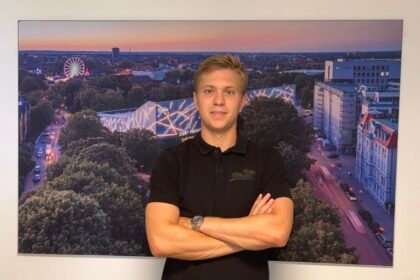 “Bei einer WM im Tor zu stehen ist mein Traum” – Augsburger Panther-Keeper Ancicka im Interview