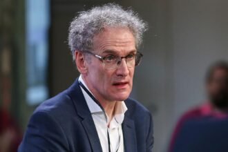 Autor Oschmann kritisiert Ost-West-Berichterstattung