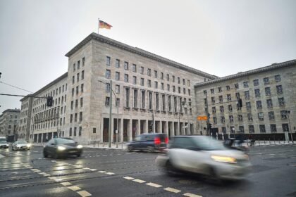 Bericht: Bund will ab 2027 einkommensabhängige Krisenhilfen zahlen