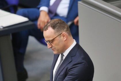 Bericht: Spahn gibt Posten im Haushaltsausschuss ab