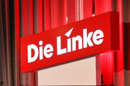 Berliner Linke stimmt für Sondierung mit Grünen und SPD