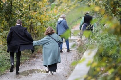 Bildungsunterschiede bei jüngeren Paaren geringer als bei älteren