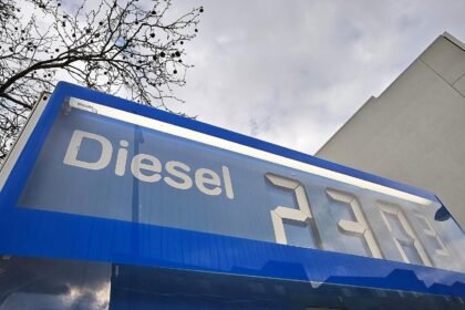 Commerzbank: Trumps Exportstopp könnte Diesel massiv verteuern