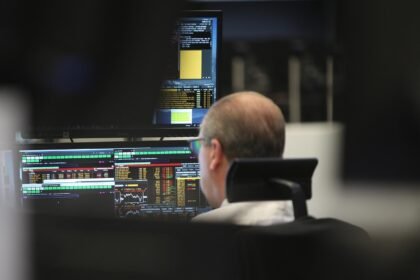 Dax am Mittag weiter schwach – Hexensabbat dämpft Dynamik