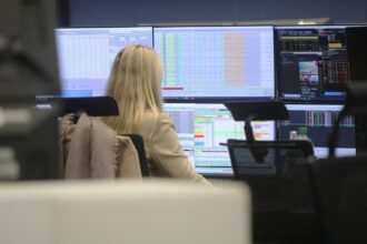 Dax stagniert – Ölpreis und Anleiherenditen belasten Börse