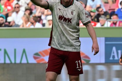 FC Augsburg weiter ungeschlagen – Gregoritsch schießt sich zur Vereinslegende