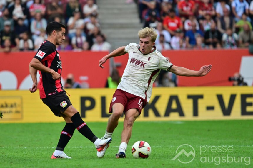 Klopp nominiert FCA-Spieler Behrens und Dahmen