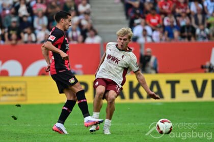 “Es war ein brutal intensives Spiel” | Die Stimmen zum 2:2 des FCA gegen Leverkusen