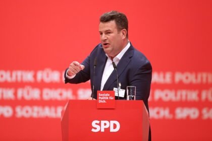 Heil ruft SPD zur Erneuerung auf