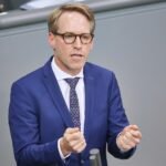 Henrichmann verteidigt Ausgrenzungen im Geheimdienst-Gremium