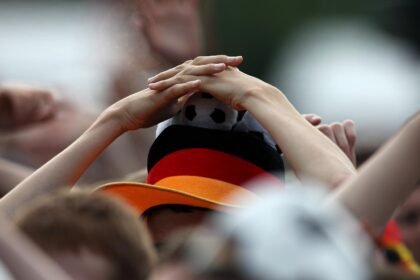 Klopp geht mit XXL-Aufgebot in sein DFB-Debüt
