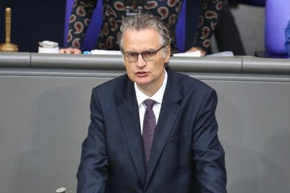 Krings fordert härtere Schritte gegen Sozialleistungsmissbrauch