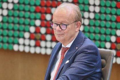NRW-Landtagspräsident regt automatische Ordnungsgelder an