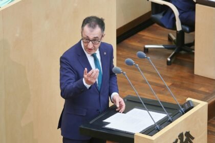 Özdemir fordert Politik der “Disruption”