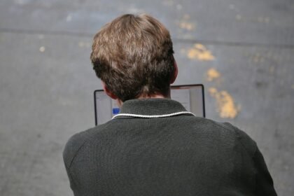 OpenAI stoppt Training von KI-Modell Astra für zwei Wochen