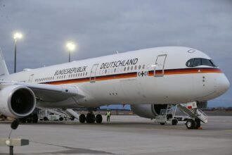 Panne am Regierungsflieger – Klingbeil verpasst Kabinettssitzung