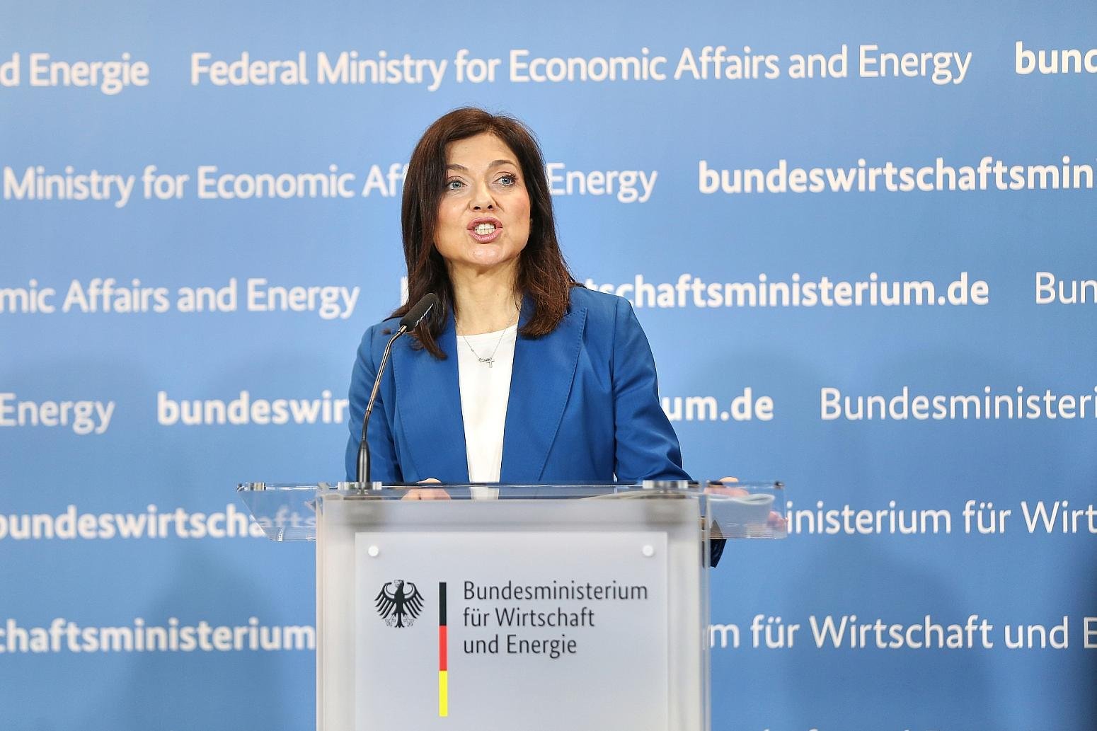 Reiche will Kampfgeist bei Reformvorhaben