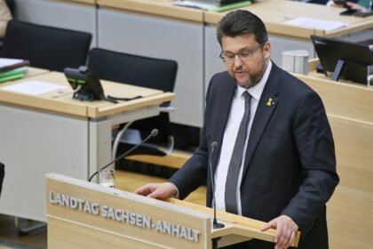 Sachsen-Anhalt: CDU-Politiker rudert nach Enthaltungs-Aussage zurück
