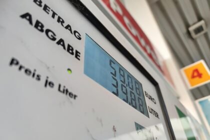 SPD-Fraktion will Öl-Konzerne zerschlagen