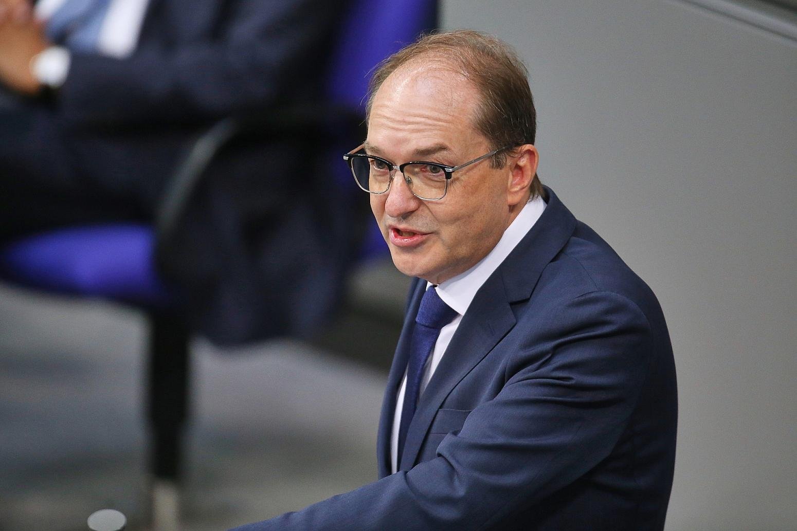 SPD kündigt Widerstand gegen Dobrindts Asylberatungs-Kürzungen an