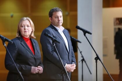 SPD-Spitze lädt frühere Parteivorsitzende zu Beratungen ein