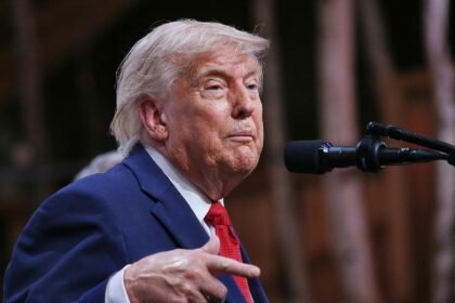 Trump: USA greifen iranische Ziele bei Straße von Hormus an