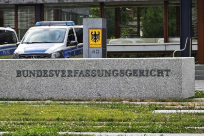 Volker Beck legt Verfassungsbeschwerde in Mordprozess ein