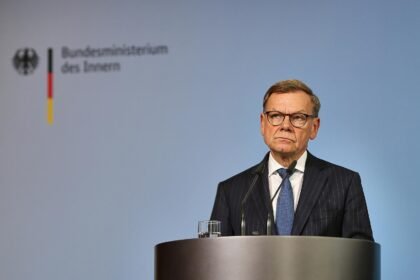 Wadephul findet Russland-Sanktionen “hart, aber nicht überzogen”