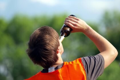 Weniger junge Menschen trinken Alkohol