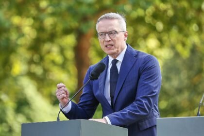 Wildberger fordert globale KI-Behörde nach Vorbild der Atomaufsicht
