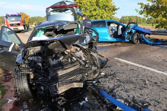 Tödlicher Frontalzusammenstoß auf der Staatsstraße 2015 bei Ettringen