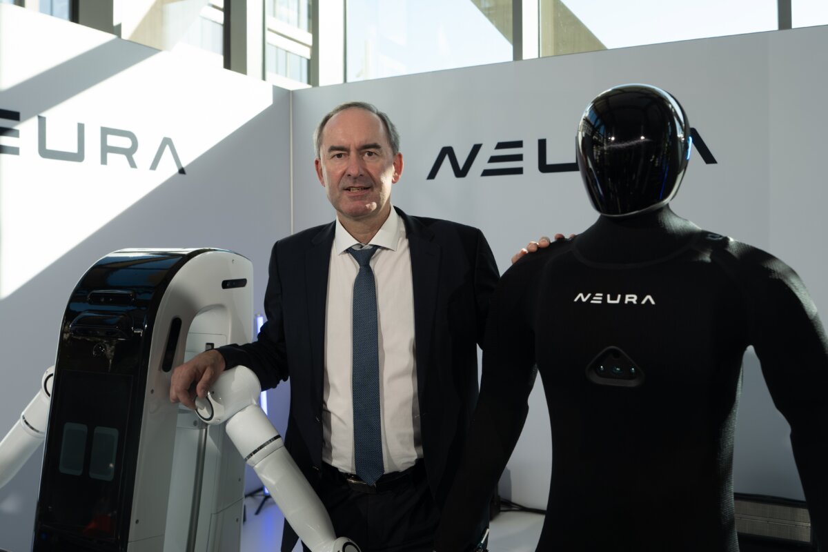 TUM eröffnet RoboGym für intelligente Roboter am Flughafen München